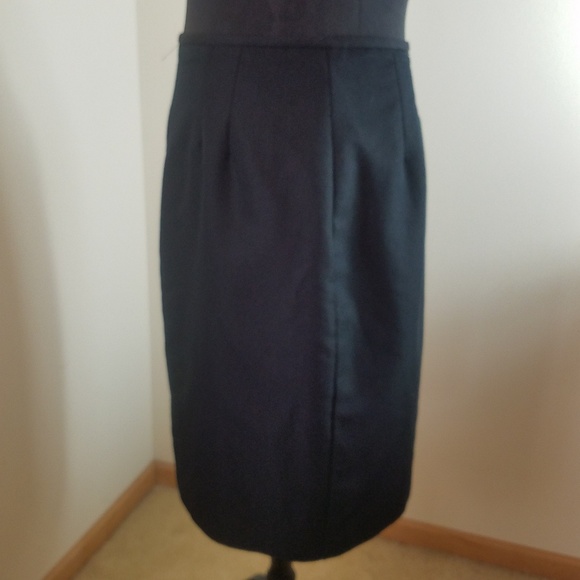 Briggs Midi Black Skirt With Built in slip - Picture 2 of 7